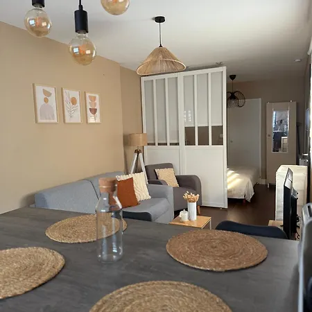 펜션 La Maison De Villenouvelle