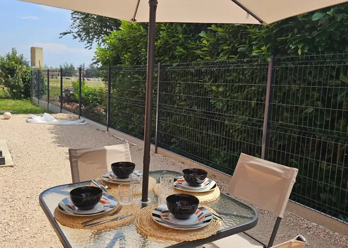 La Maison De Villenouvelle 度假居